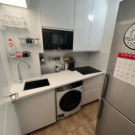 Terrace Aircondition Downtown Metro C Budejovicka Δωμάτια σε οικογενειακή κατοικία *