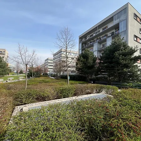 Terrace Aircondition Downtown Metro C Budejovicka Δωμάτια σε οικογενειακή κατοικία